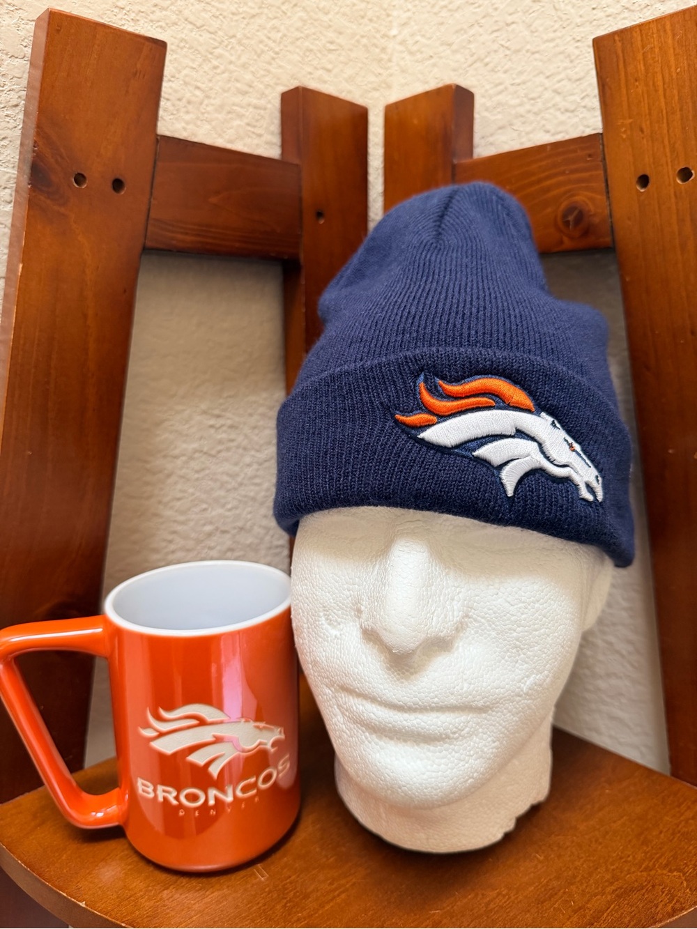 New NFL Denver Broncos Relif Sculpted Ceramic Mug & NEW Denver Bronco Beanie.